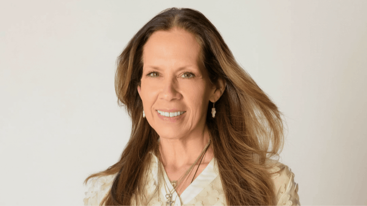 Jana Freer_headshot_Premier Properties by Jana copy