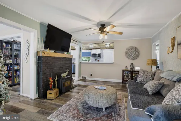 5130 ROSEMARY DR, Chesapeake Beach, MD 20732