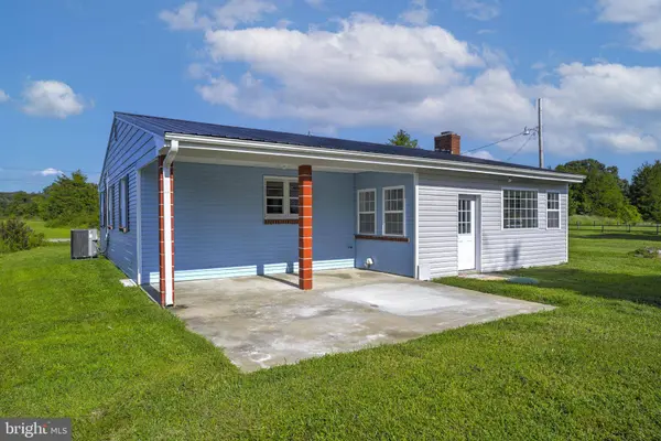 22775 FAIRVIEW DR