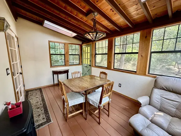 52735 Sugar Pine DR, Idyllwild, CA 92549