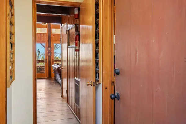 54011 Northridge DR, Idyllwild, CA 92549