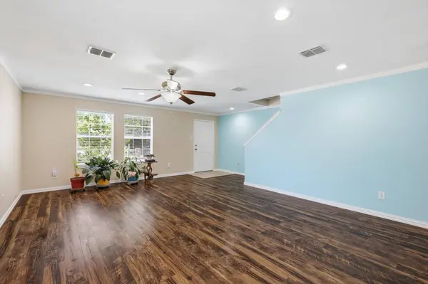 800 Poncho LN, Haslet, TX 76052