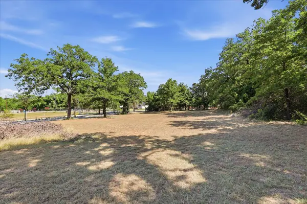6901 Hawk RD, Flower Mound, TX 75022