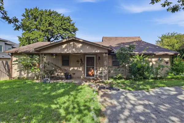 6704 Herbert RD, Colleyville, TX 76034