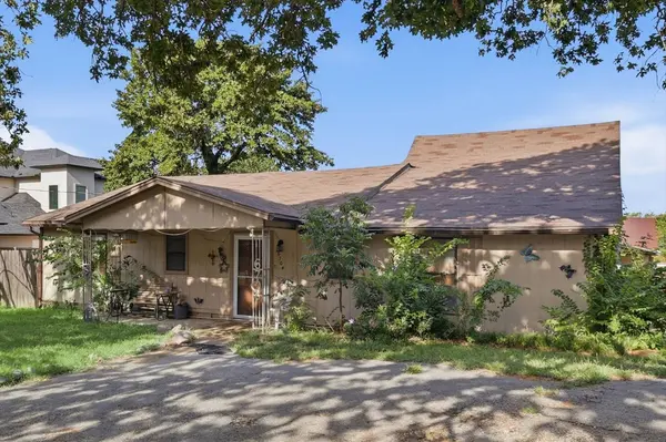 6704 Herbert Land RD, Colleyville, TX 76034
