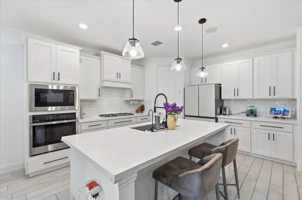 2637 Basswood DR