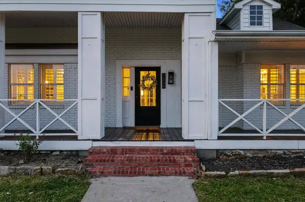 185 Quail Run CT, Decatur, TX 76234