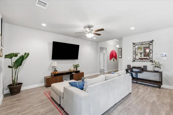 141 Medina LN, Rhome, TX 76078