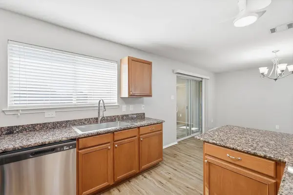 2112 Valley Forge TRL, Fort Worth, TX 76177