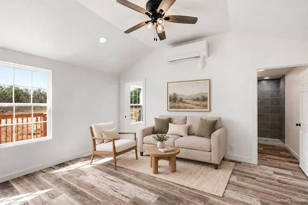219 Cumberland TRL, Runaway Bay, TX 76458