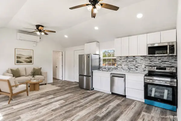 219 Cumberland TRL, Runaway Bay, TX 76458