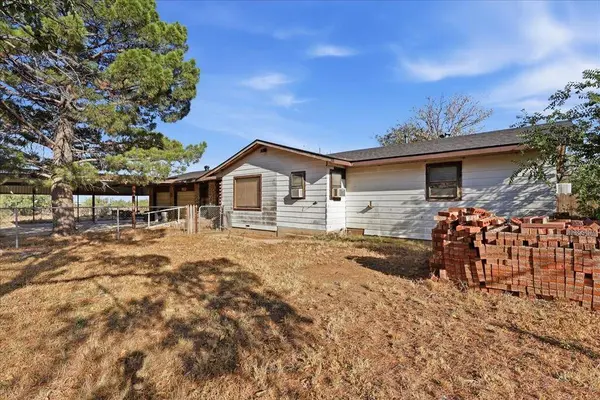 1206 Dogwood Ave, Big Spring, TX 79720