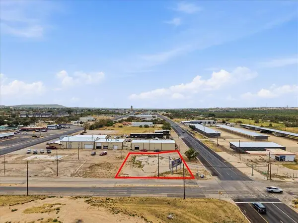 1630 3rd St, Big Spring, TX 79720