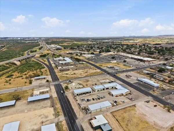 1630 3rd St, Big Spring, TX 79720