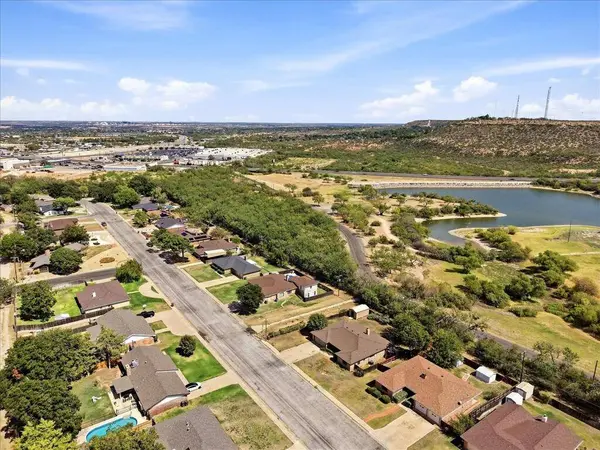 2517 Coronado Ave, Big Spring, TX 79720