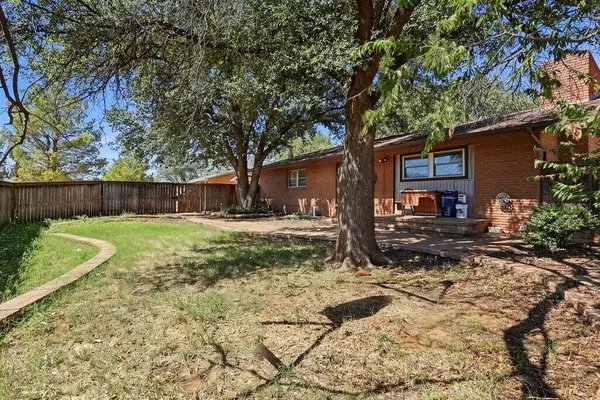 725 Marshall St, Colorado City, TX 79512