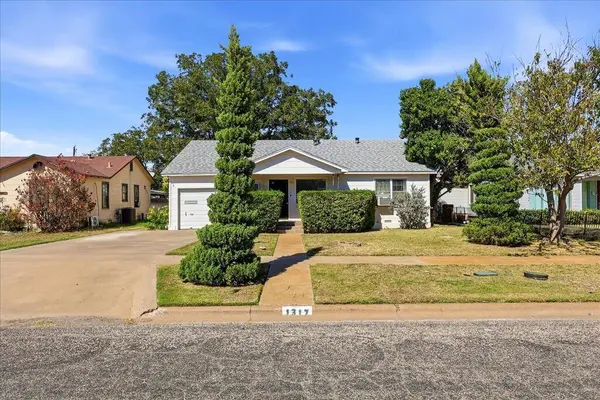 1317 11th Place, Big Spring, TX 79720