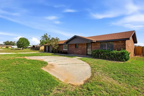 103 Basswood Circle, Coahoma, TX 79511