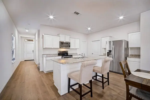 1603 Novella AVE, Crandall, TX 75114