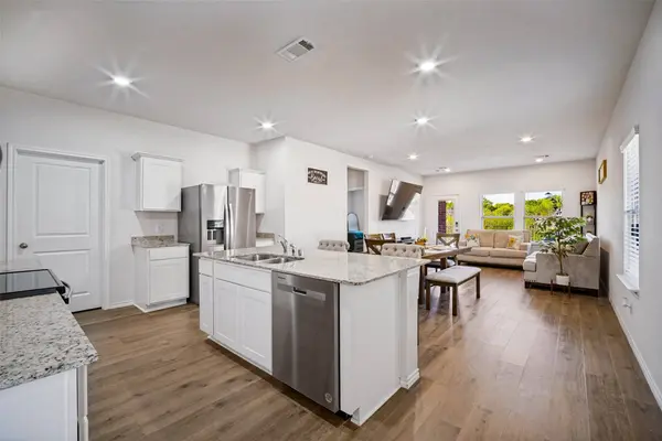 1603 Novella AVE, Crandall, TX 75114