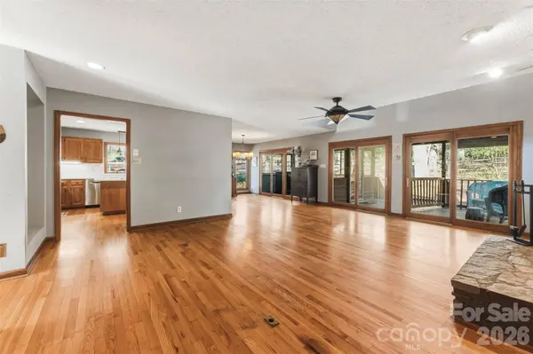 10 Thornwood CT, Clover, SC 29710