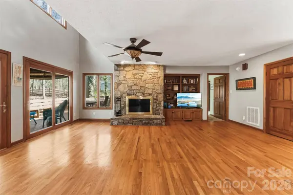 10 Thornwood CT, Clover, SC 29710