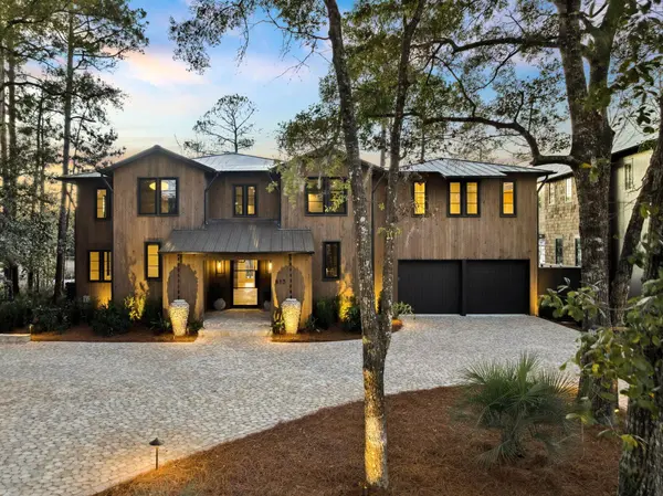 613 Eden DR, Point Washington, FL 32459
