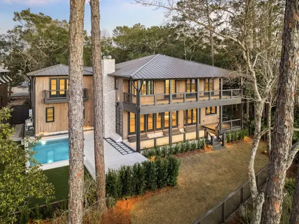 613 Eden DR, Point Washington, FL 32459