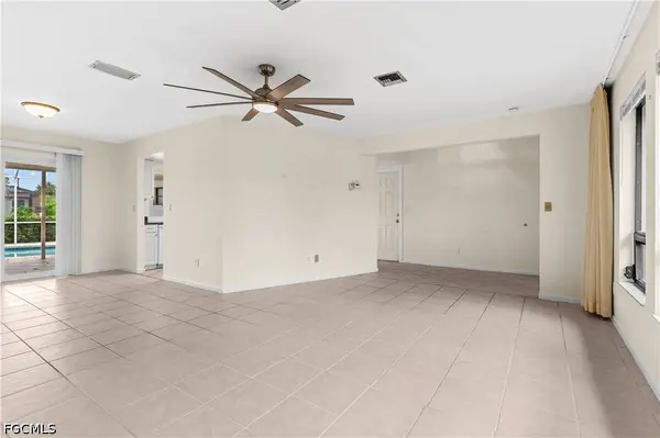 403 SE 33rd TER, Cape Coral, FL 33904