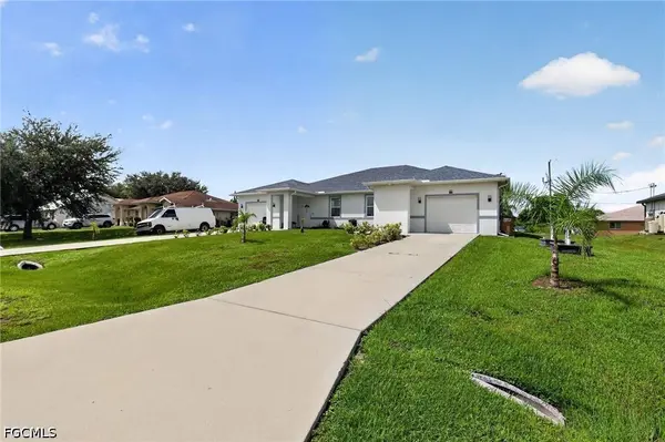 5209/5211 24th ST SW, Lehigh Acres, FL 33973