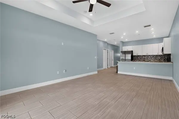5209/5211 24th ST SW, Lehigh Acres, FL 33973