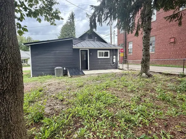 2 Ing Street, Kingston, OH 45644