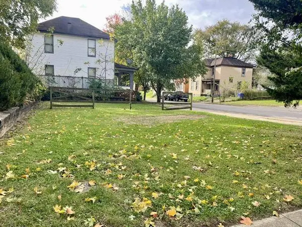 294 4th St, Chillicothe, OH 45601