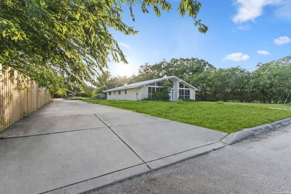 317-319 Gaiety Lane, Kirby, TX 78219