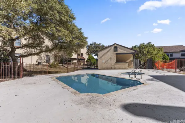 6100 Woodlake #312