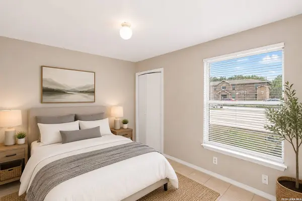 7575 Windsor Oaks, San Antonio, TX 78239