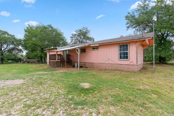 650 Patton Rd, Somerset, TX 78069