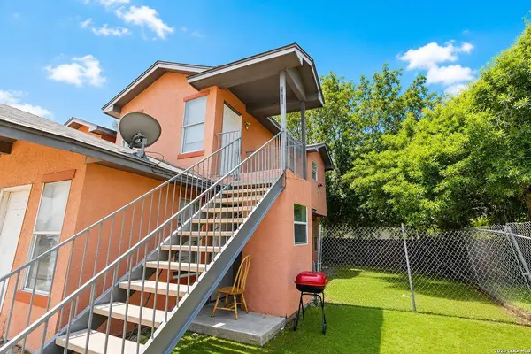 7581 Windsor Oaks UNIT D