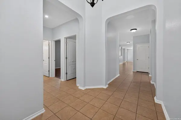 6243 OZONA ML, San Antonio, TX 78253