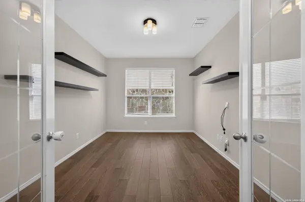 6243 OZONA ML, San Antonio, TX 78253