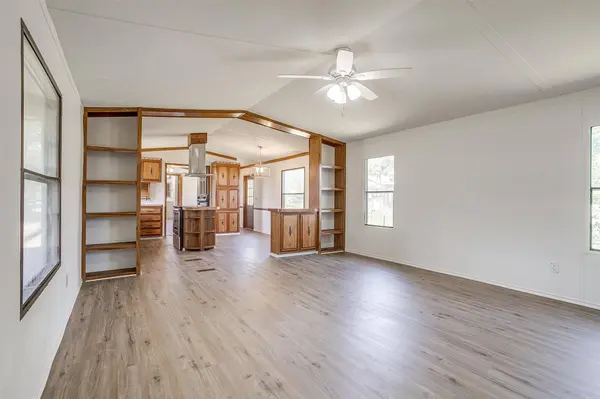 3216 Redwood DR, Granbury, TX 76048