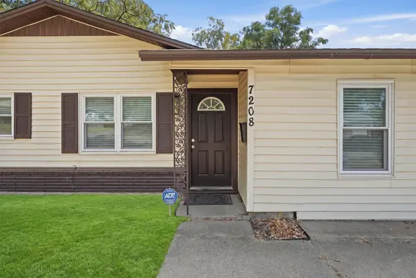 7208 Van Natta LN, Fort Worth, TX 76112