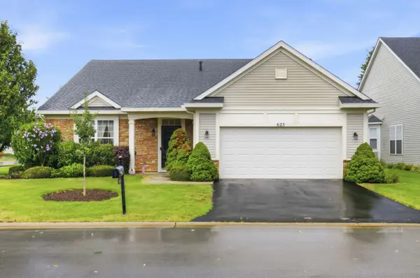 623 Saugatuk CIR