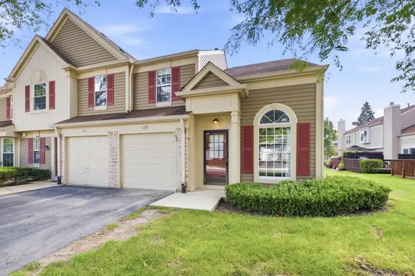 129 Crab Tree DR, Westmont, IL 60559