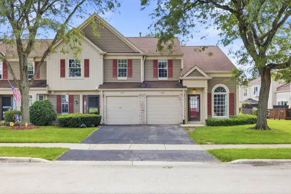 129 Crab Tree DR, Westmont, IL 60559