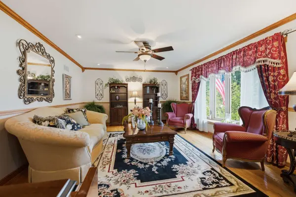 123 Rue Jardin AVE, Deer Park, IL 60010