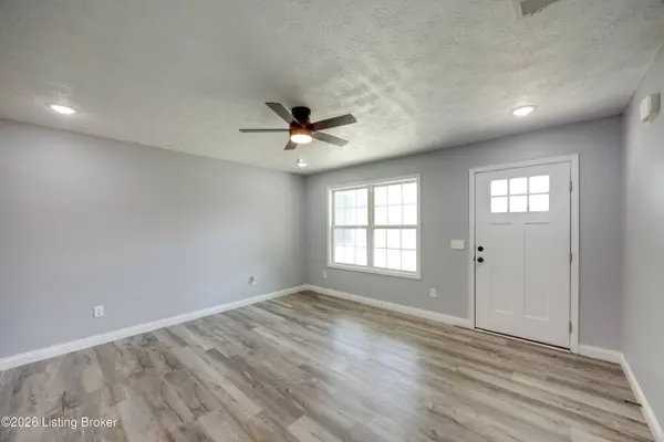 107 Winter Smith Ct, Elizabethtown, KY 42701