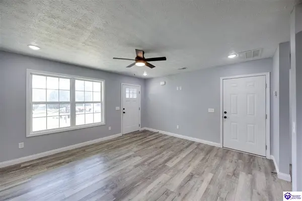 107 WINTERSMITH CT, Elizabethtown, KY 42701