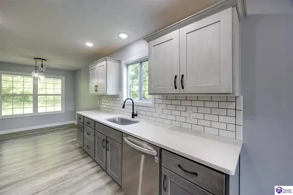 107 WINTERSMITH CT, Elizabethtown, KY 42701