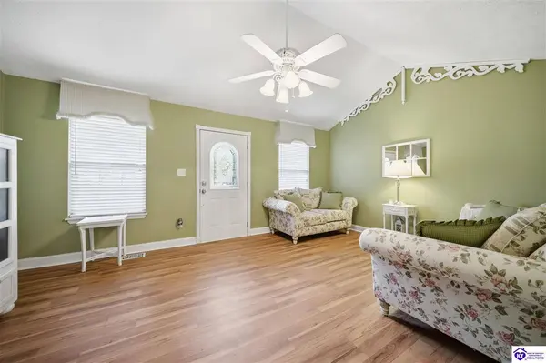 140 Cave Heights Lane, Falls Of Rough, KY 40119-7500